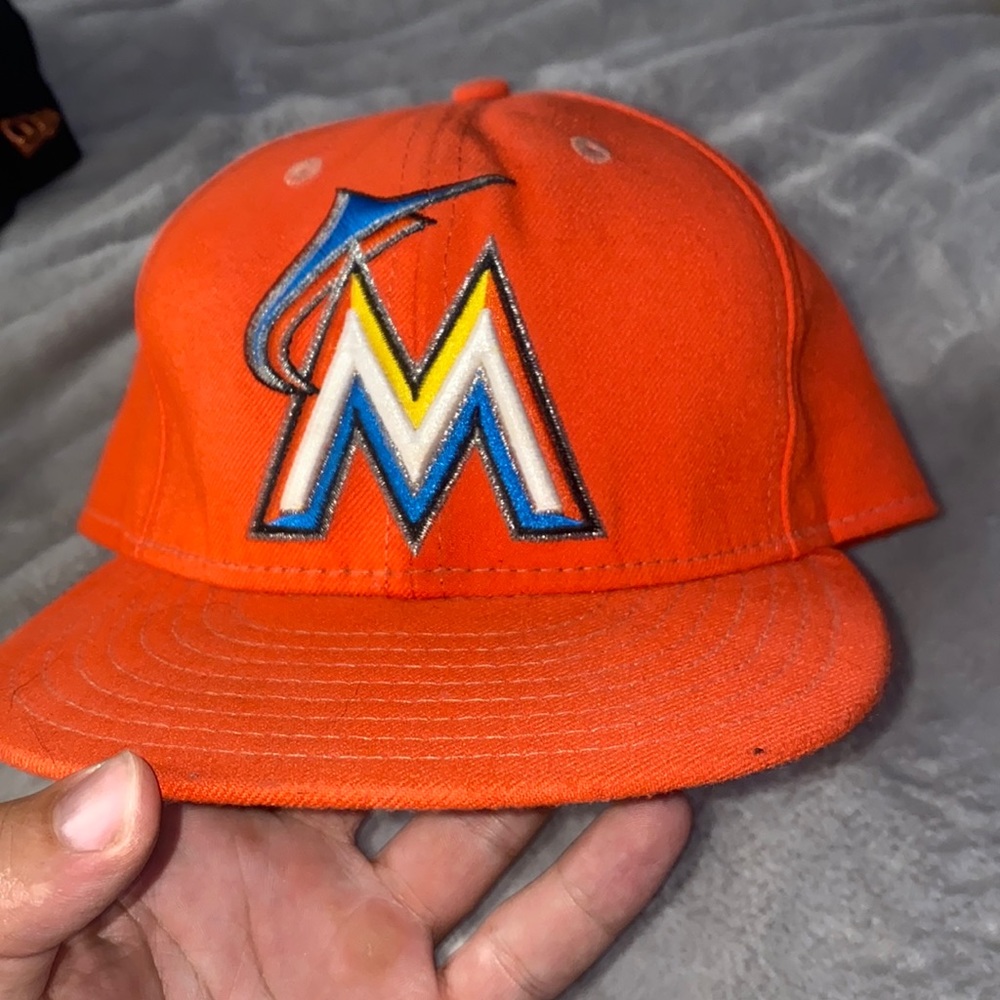 Miami Marlins fitted MLB NEW ERA HAT…7 3/8